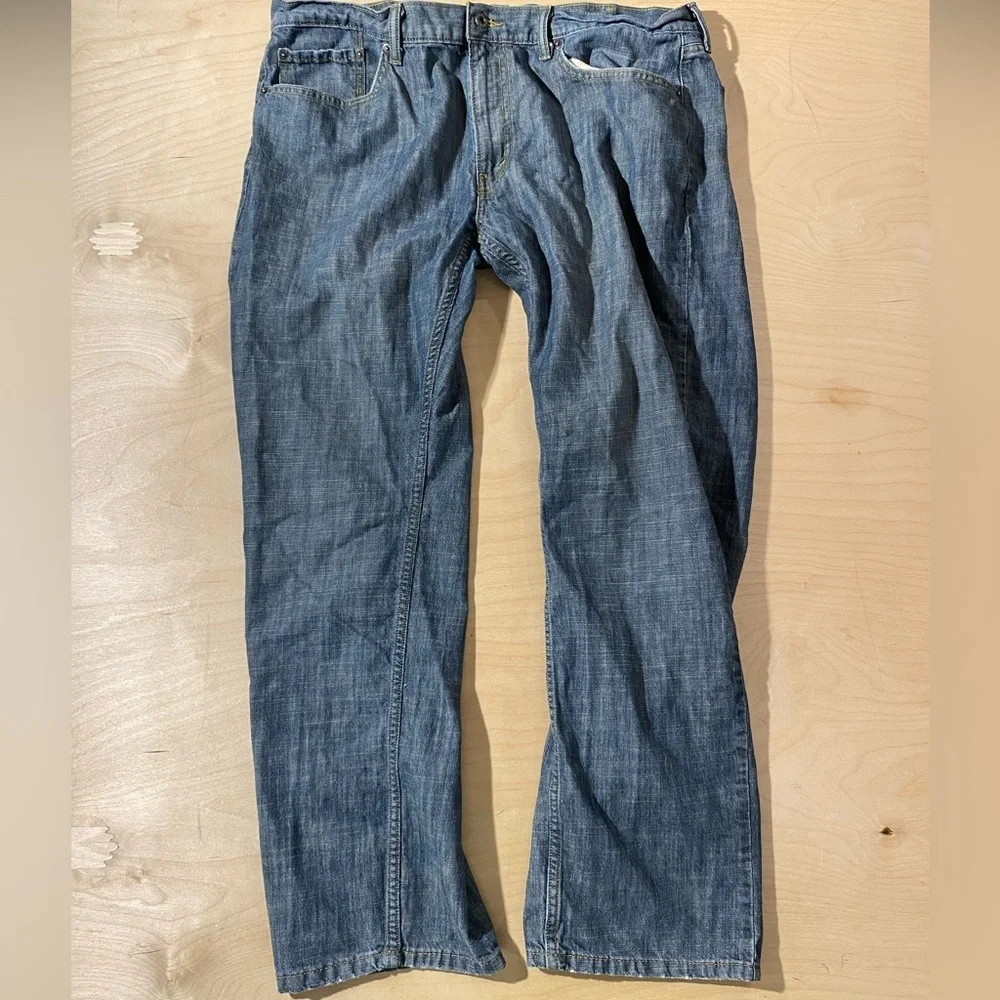 Levi's Relaxed Fit Straight Denim 559 Jeans - Classic Blue 40 x 32 (D)